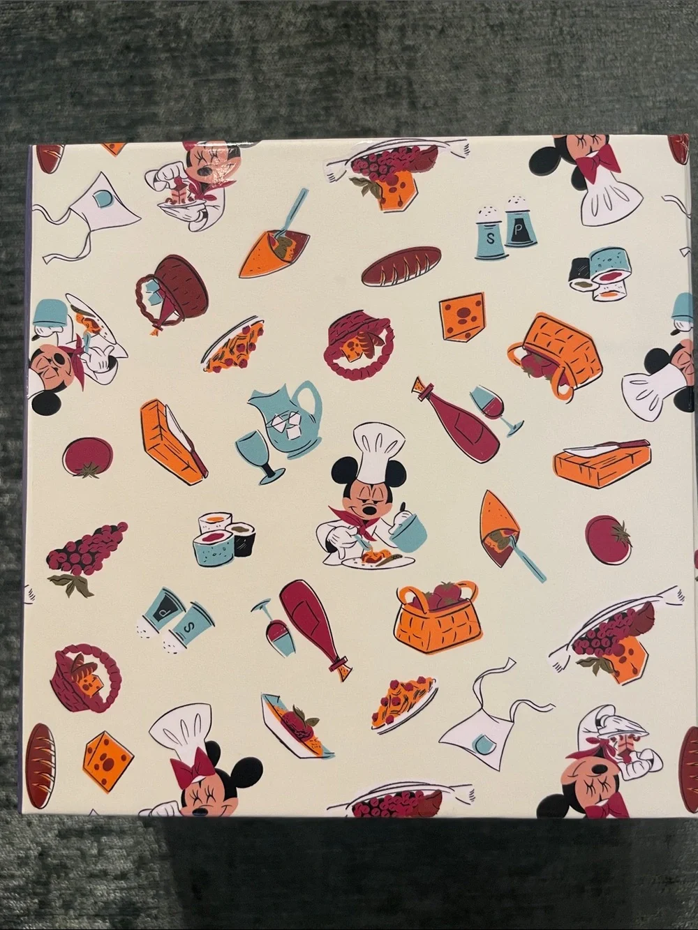 Dooney & Bourke 2020 Epcot Food & Wine Magic band.